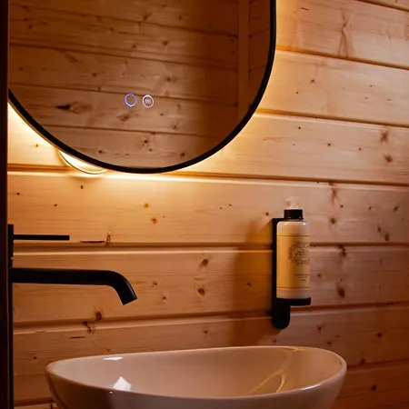 Chale Do Avo Chico Penhas Da Saude 木屋 *