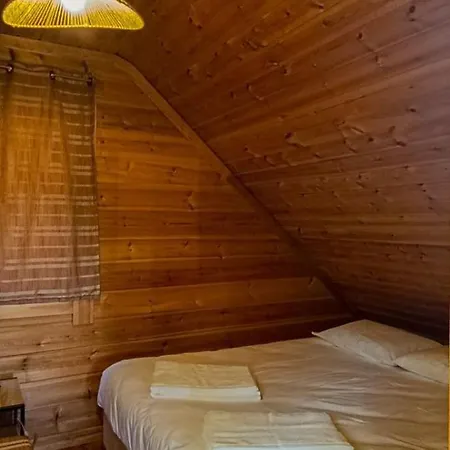 Chale Do Avo Chico Penhas Da Saude Cortes do Meio