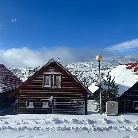 Chale Do Avo Chico Penhas Da Saude * Cortes do Meio